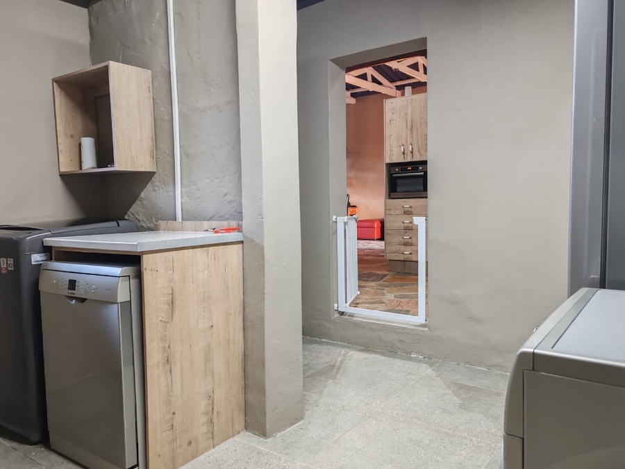 Commercial Property for Sale in Colleen Glen Eastern Cape